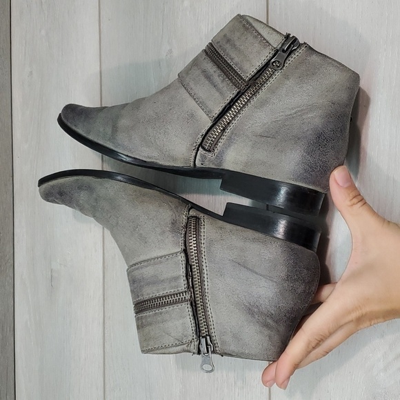 Coconuts By Matisse Women Uptown Ankle Booties Pointed Toe Moto Shoes sz 7M - Picture 9 of 14